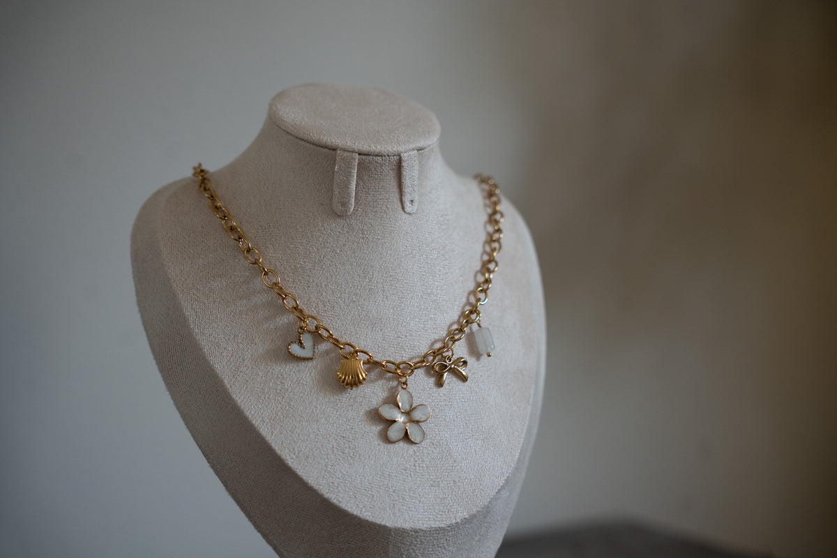 Collier Flora