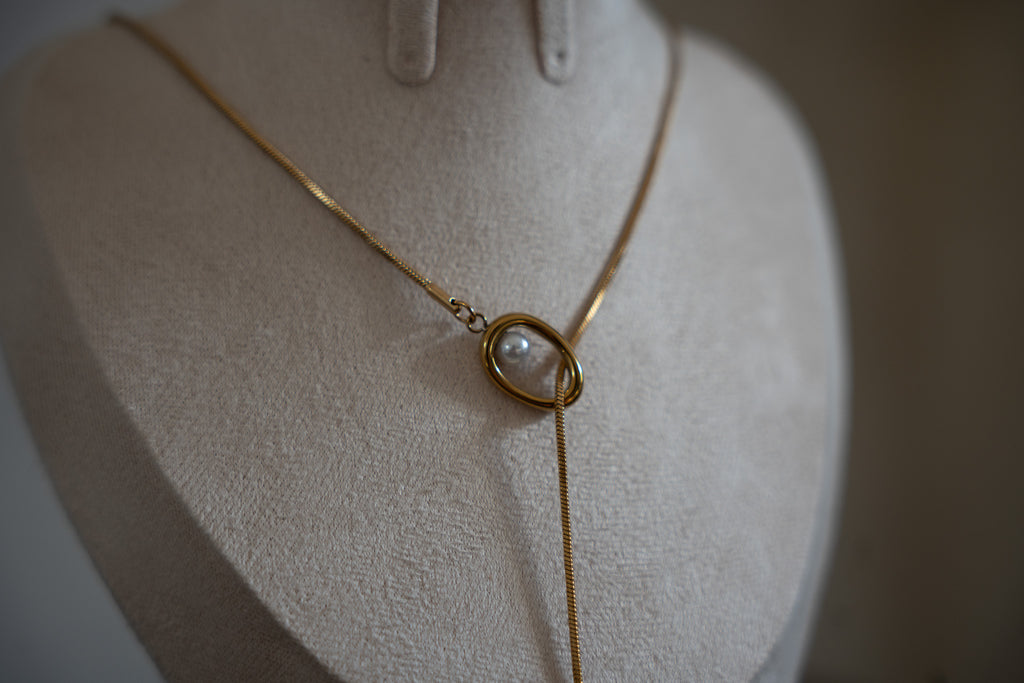 Collier Jane