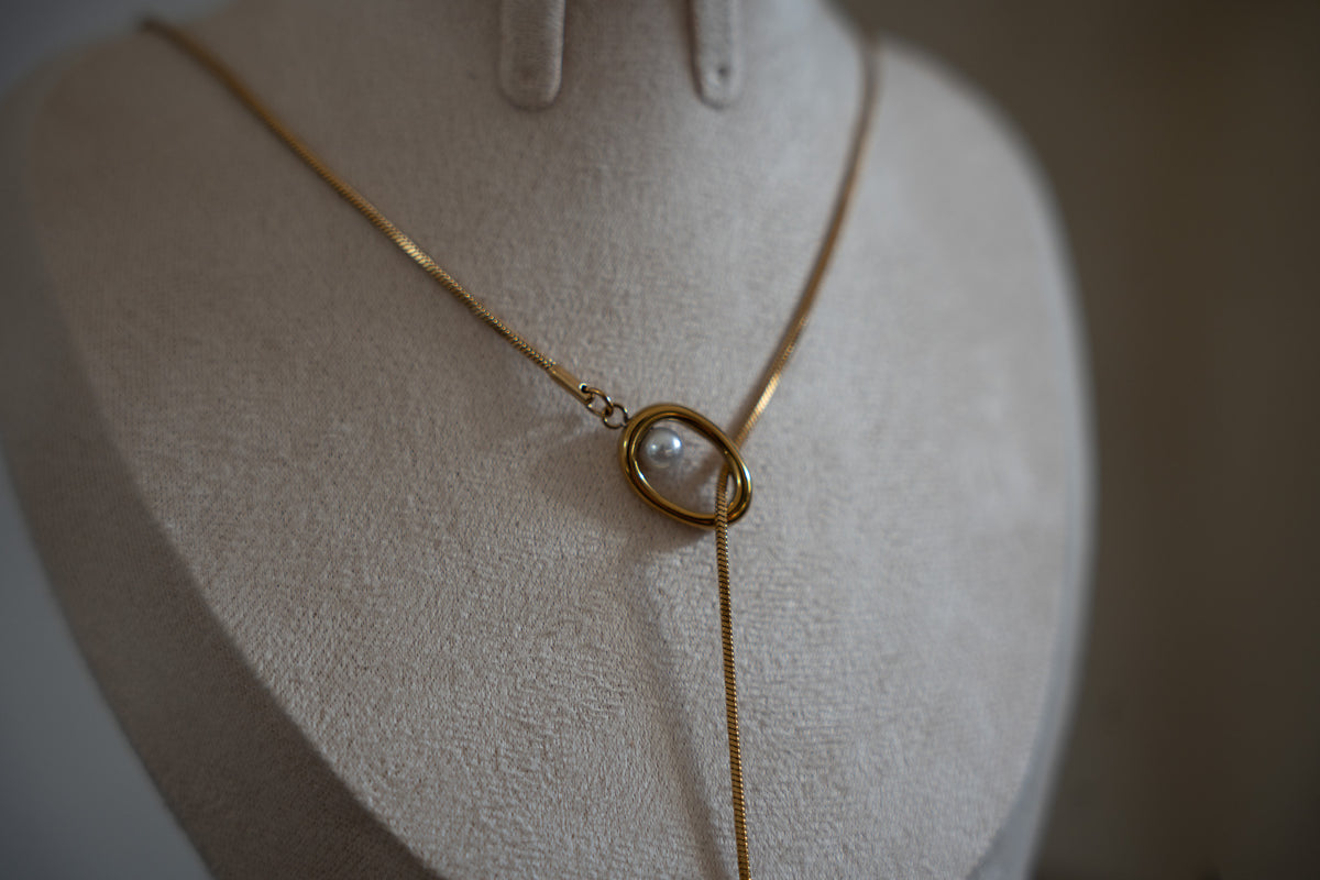 Collier Jane