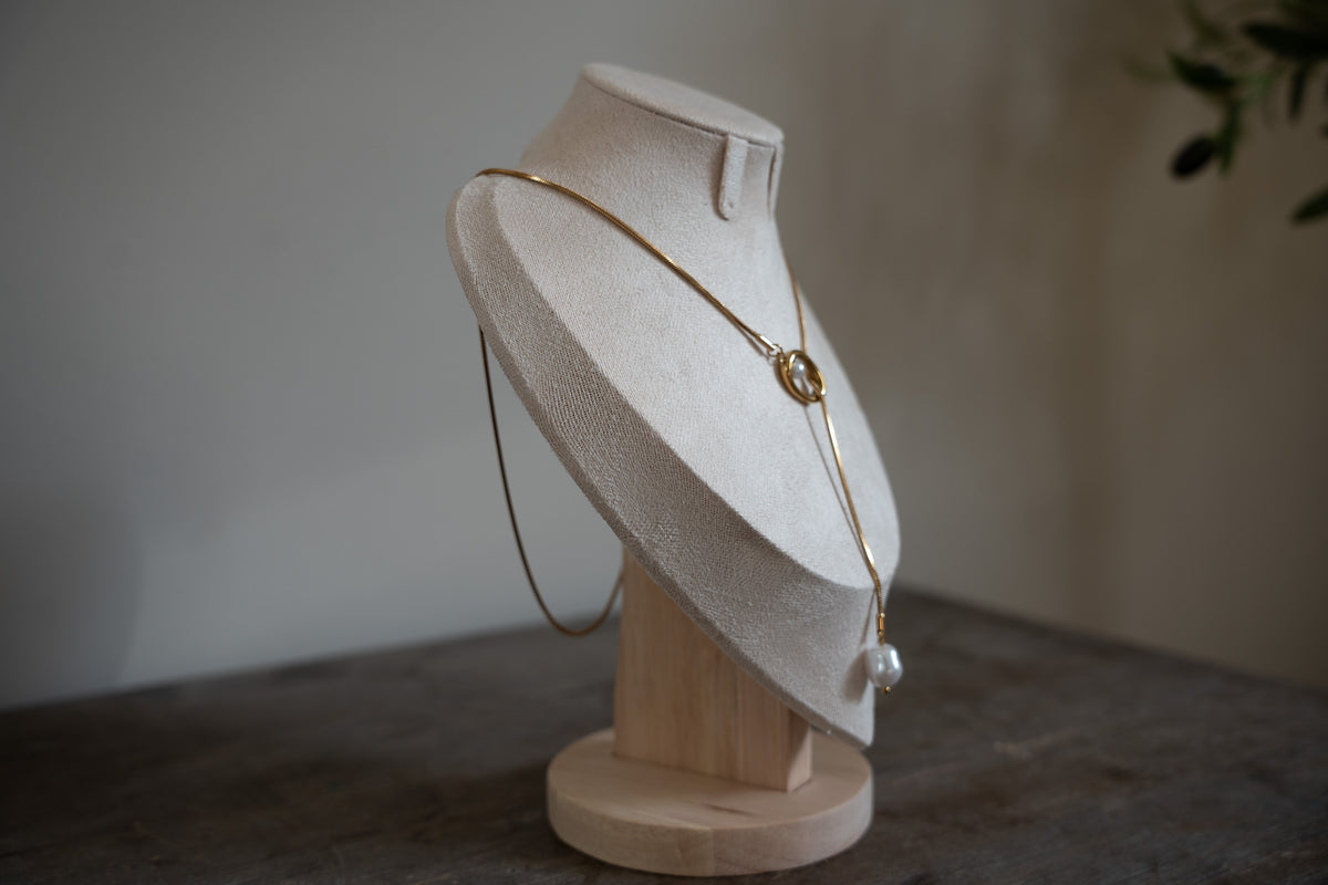 Collier Jane